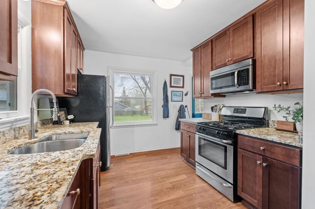 10825 Russell Avenue S, Bloomington, MN 55431