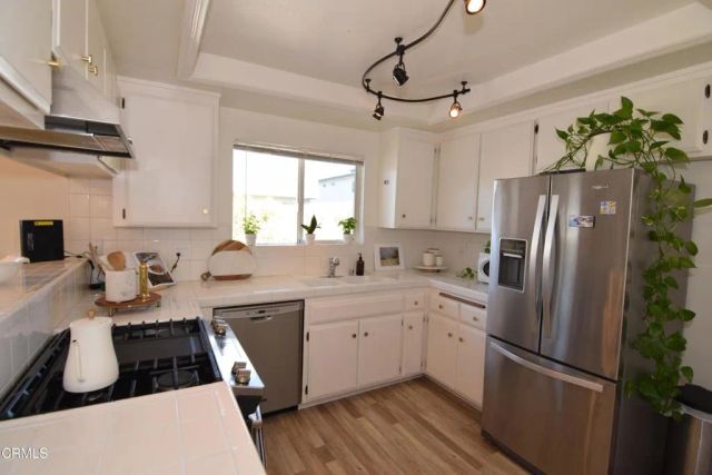 18550 Hatteras Street 73, Tarzana, CA 91356