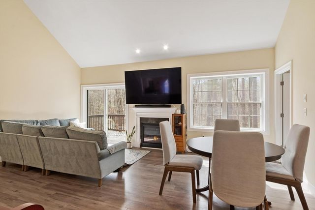 3 Pine Hill Way 3, Harvard, MA 01451