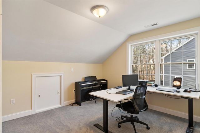 3 Pine Hill Way 3, Harvard, MA 01451