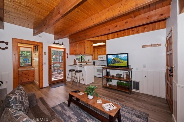 27511 Cappy, Lake Arrowhead, CA 92326