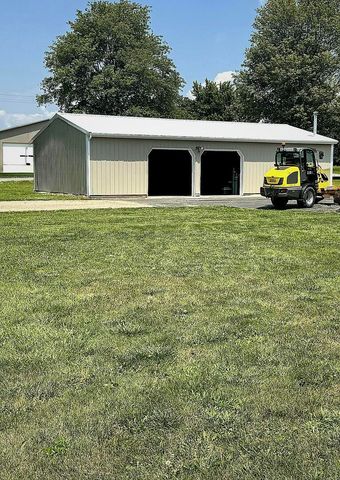 4166 N Christmas Tree Road, Decatur, IL 62521