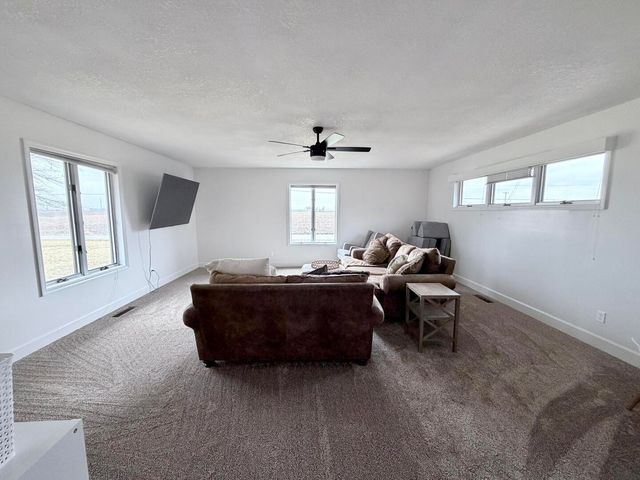 4166 N Christmas Tree Road, Decatur, IL 62521