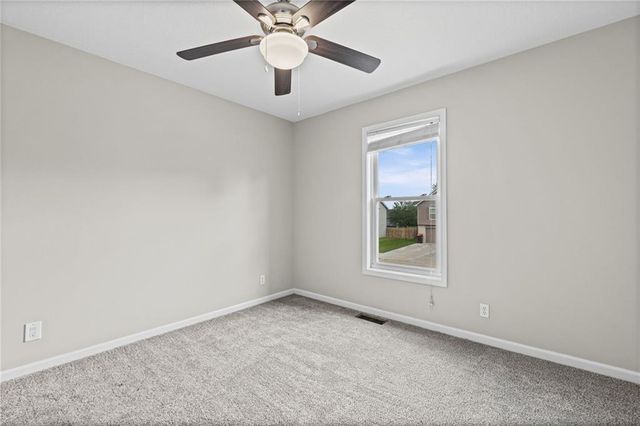 1100 Susan Street, Kearney, MO 64060