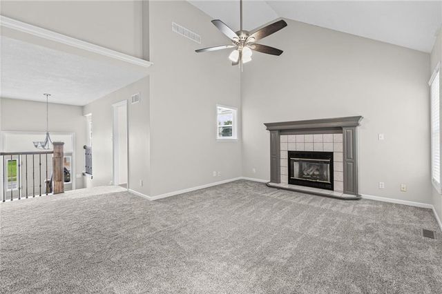 1100 Susan Street, Kearney, MO 64060