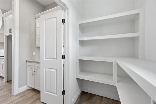 8225 Royal Oaks Dr, Lumberton, TX 77657