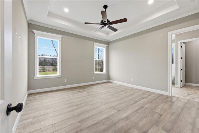 8225 Royal Oaks Dr, Lumberton, TX 77657