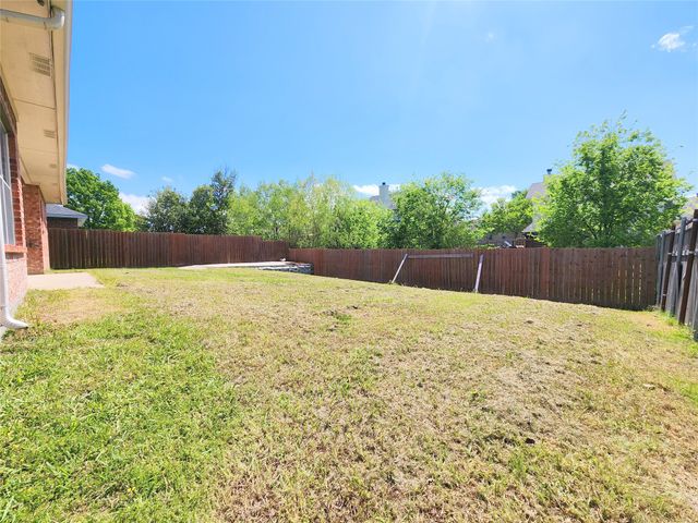 335 Peachtree Lane, Princeton, TX 75407