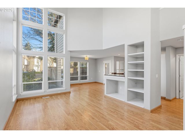 22030 Sw GRAHAMS FERRY Rd D, Tualatin, OR 97062