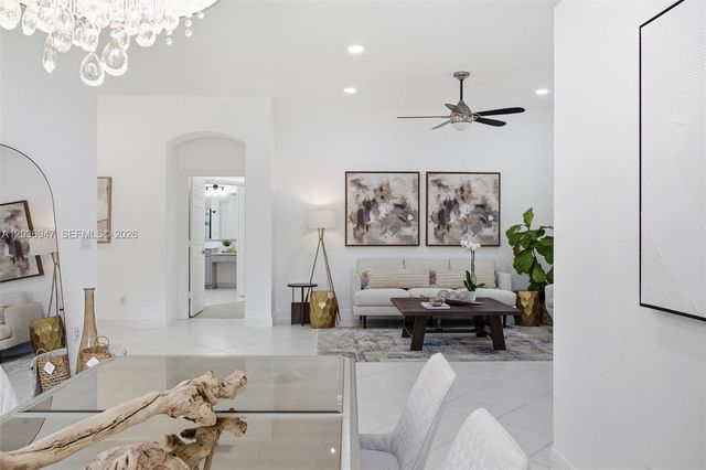 19308 Stonebrook Street, Weston, FL 33332