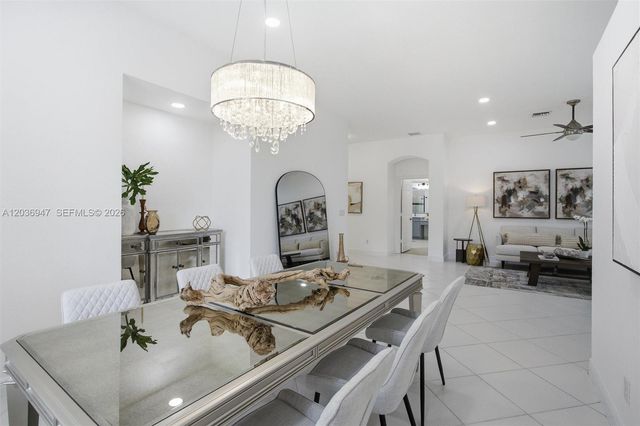 19308 Stonebrook Street, Weston, FL 33332