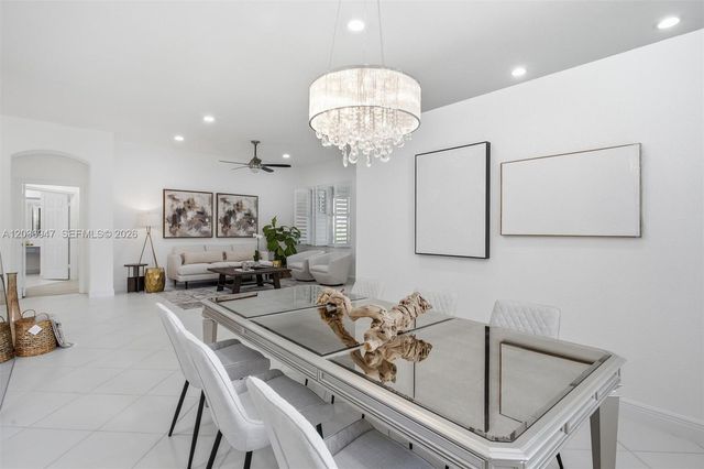 19308 Stonebrook Street, Weston, FL 33332
