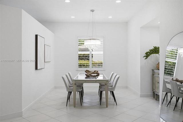 19308 Stonebrook Street, Weston, FL 33332