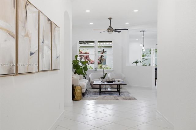 19308 Stonebrook Street, Weston, FL 33332