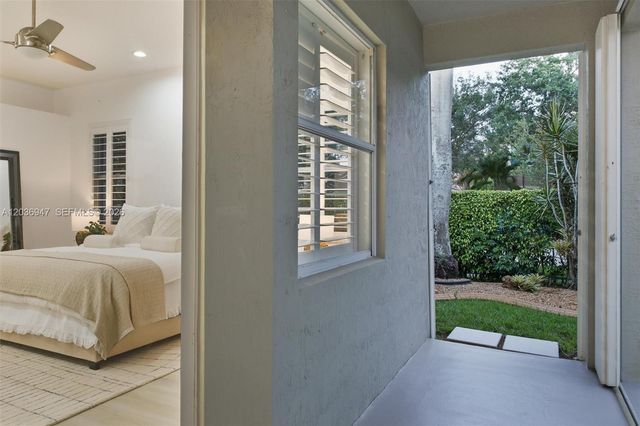 19308 Stonebrook Street, Weston, FL 33332