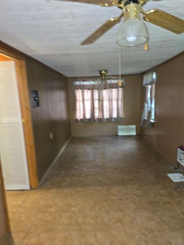 101 Dogwood Place, Point Blank, TX 77364
