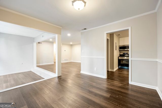 346 Carpenter Drive 18, Atlanta, GA 30328