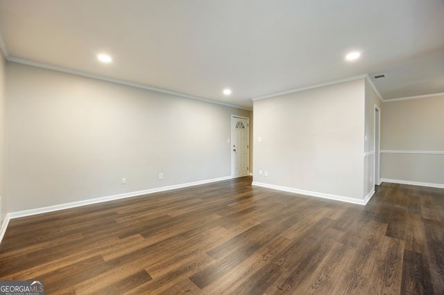 346 Carpenter Drive 18, Atlanta, GA 30328