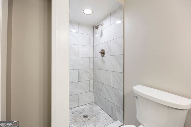 346 Carpenter Drive 18, Atlanta, GA 30328