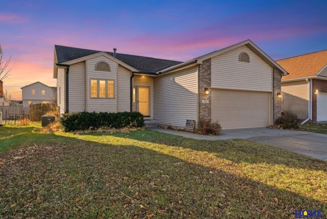 2661 W Washington Street, Lincoln, NE 68522