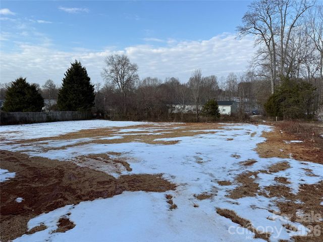 147 Titanium Drive 38, Statesville, NC 28625