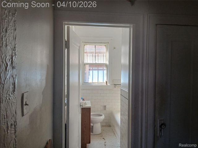 17217 Quincy Street, Detroit, MI 48221