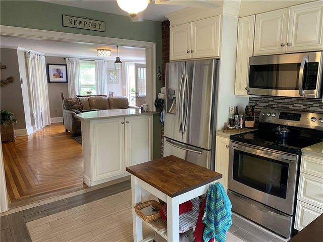 4 Hammond Street 5, Newport, RI 02840