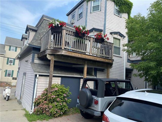 4 Hammond Street 5, Newport, RI 02840