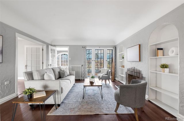 1 N Downing Street 5, Denver, CO 80218