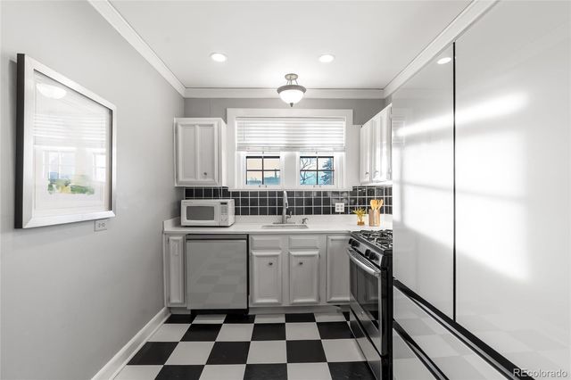 1 N Downing Street 5, Denver, CO 80218