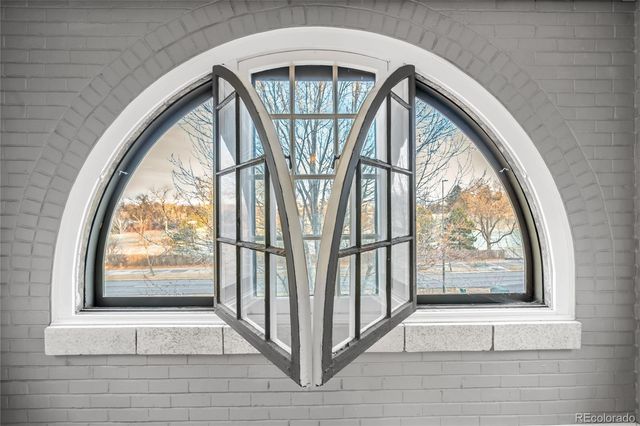 1 N Downing Street 5, Denver, CO 80218