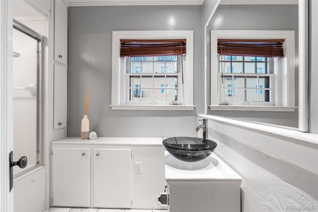 1 N Downing Street 5, Denver, CO 80218