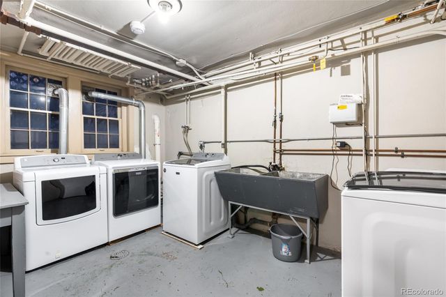 1 N Downing Street 5, Denver, CO 80218