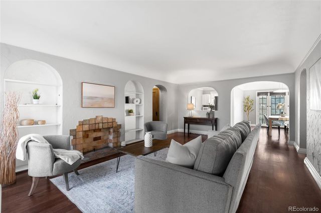 1 N Downing Street 5, Denver, CO 80218