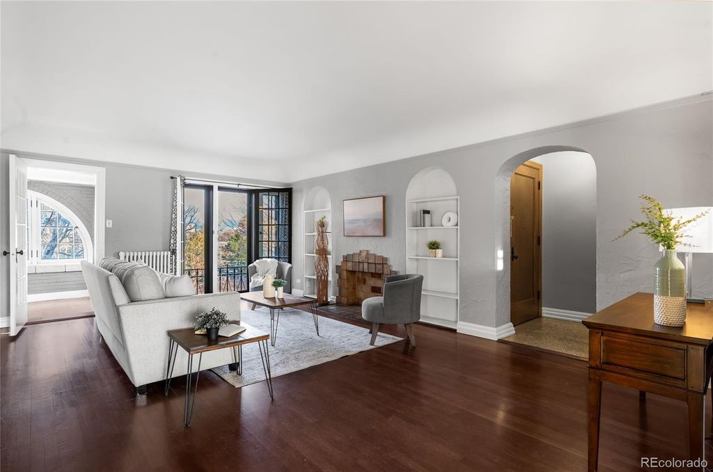 1 N Downing Street 5, Denver, CO 80218