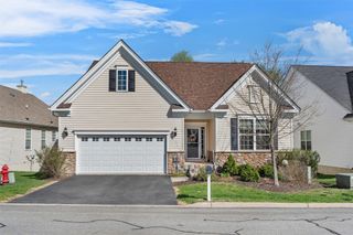 10 Jasmine Drive, Middletown, NY 10940
