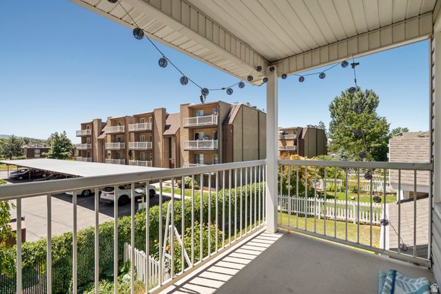 83 W 200 N, Centerville, UT 84014
