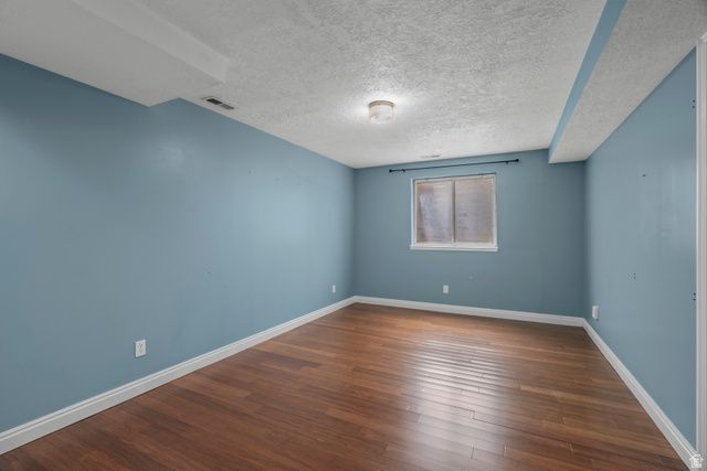 83 W 200 N, Centerville, UT 84014