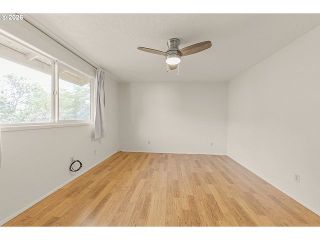 1522 FETTERS Loop, Eugene, OR 97402