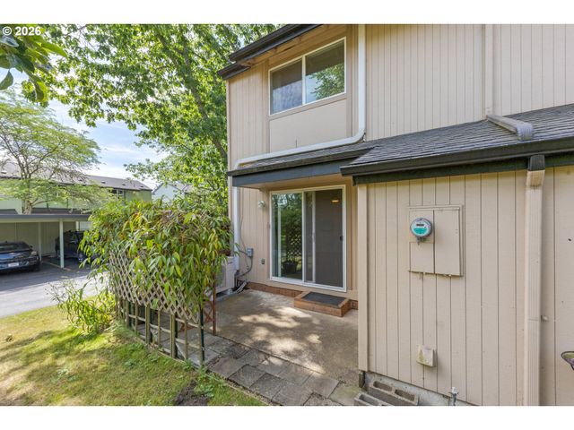 1522 FETTERS Loop, Eugene, OR 97402