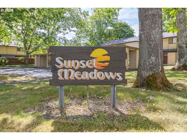1522 FETTERS Loop, Eugene, OR 97402