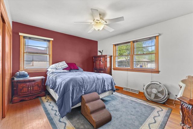 1715 26th STREET, Kenosha, WI 53140