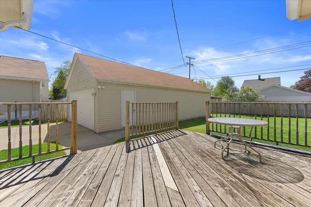 1715 26th STREET, Kenosha, WI 53140