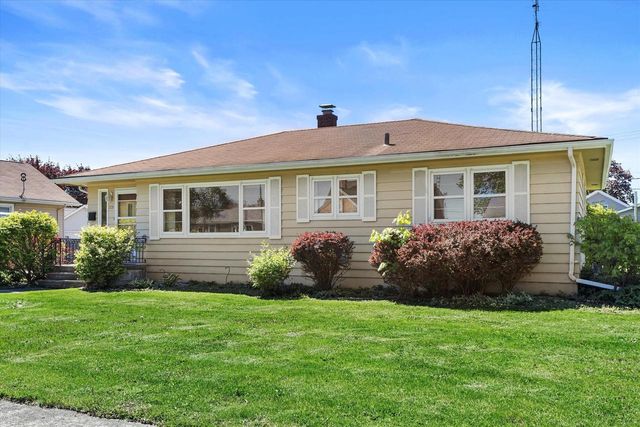 1715 26th STREET, Kenosha, WI 53140