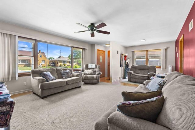 1715 26th STREET, Kenosha, WI 53140