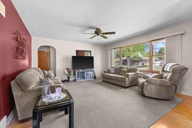 1715 26th STREET, Kenosha, WI 53140