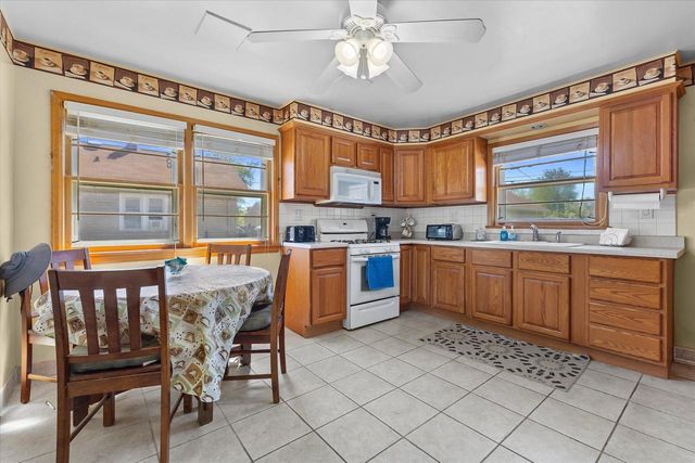 1715 26th STREET, Kenosha, WI 53140