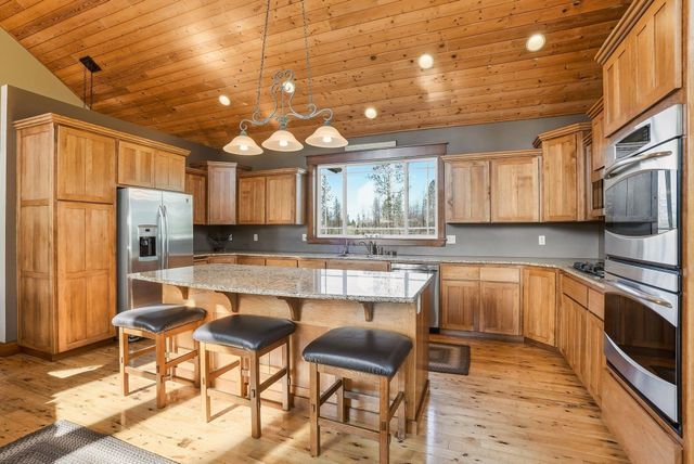 19303 W Penners Ln, Cheney, WA 99004