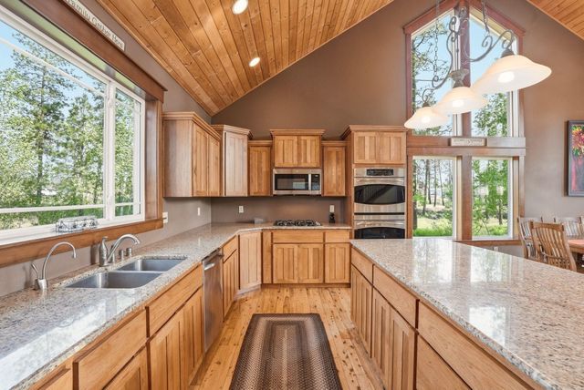 19303 W Penners Ln, Cheney, WA 99004