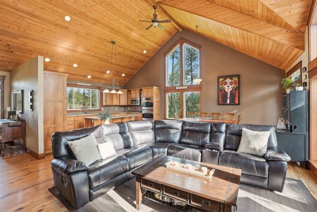 19303 W Penners Ln, Cheney, WA 99004